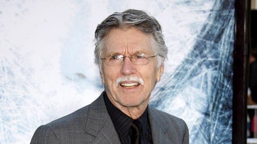 Top Gun Performer Dies at 93